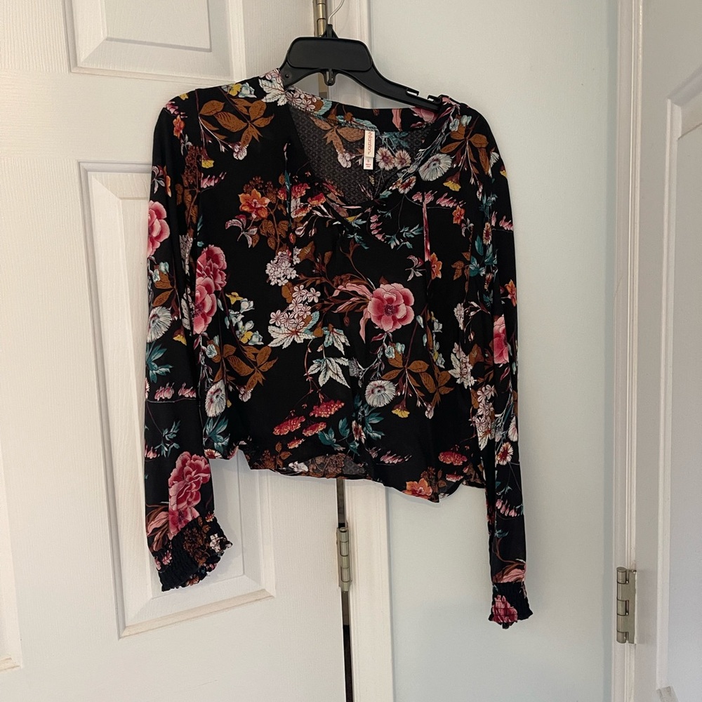 Lace front long sleeve blouse